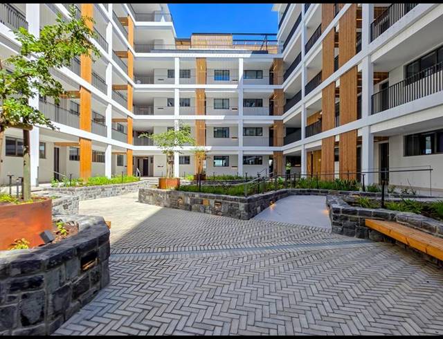 1 BEDROOM APARTMENT FOR SALE IN WATERFRONT